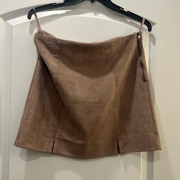 Mini skirt suede. Very soft! - Picture 1 of 7